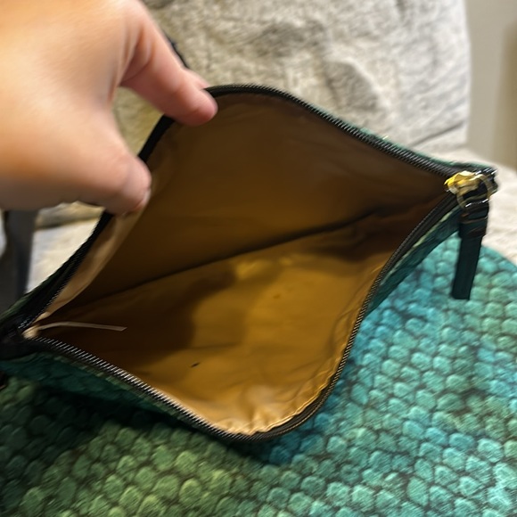 Coach Limited Edition Green Snake Print Tote with Removable Pouch - Picture 11 of 11